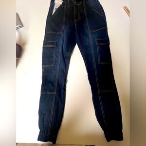 VIP JEANS CARGO PANTS WOMEN’S SIZE 9/29  MULTI POCKETS JOGGERS DARK DENIM NWT